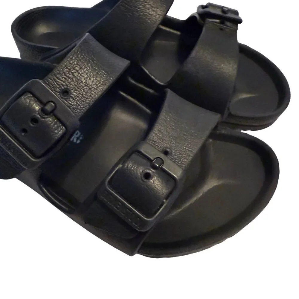 30 Youth 12 Birkenstock Arizona Essentials Black EVA Sandals Slides - Picture 3 of 9